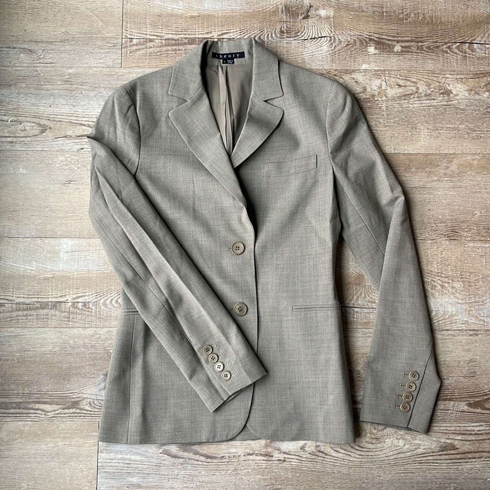 Theory size 4 dark tan size 2 button blazer